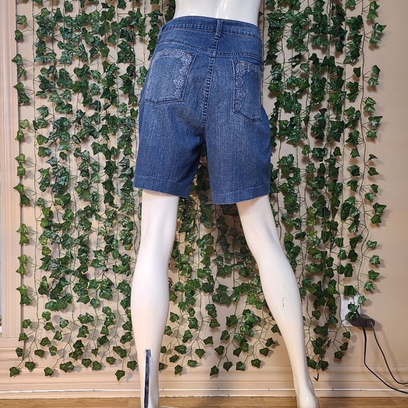 Gloria Vanderbilt Casual All Around Slimming Effect Cotton Jeans Short size 10 - Picture 4 of 14